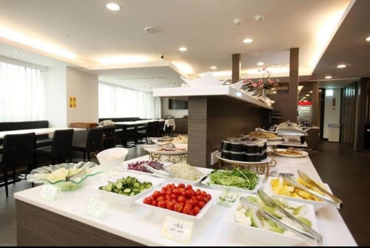 Chiayi Look Hotel Bagian luar foto