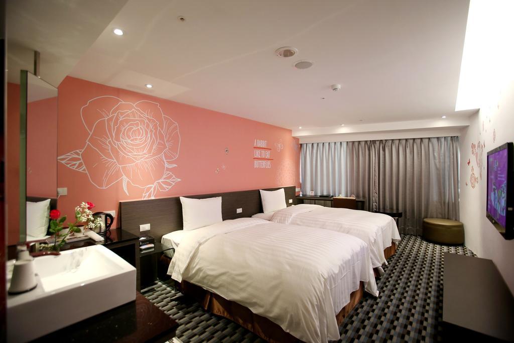 Chiayi Look Hotel Bagian luar foto