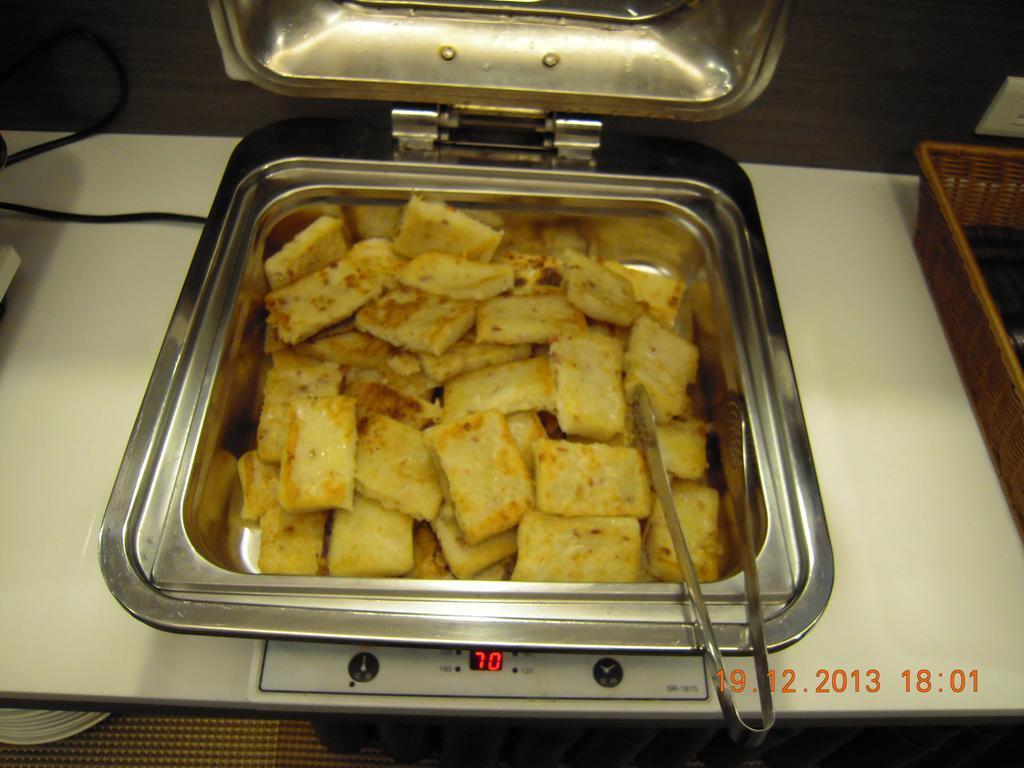 Chiayi Look Hotel Bagian luar foto