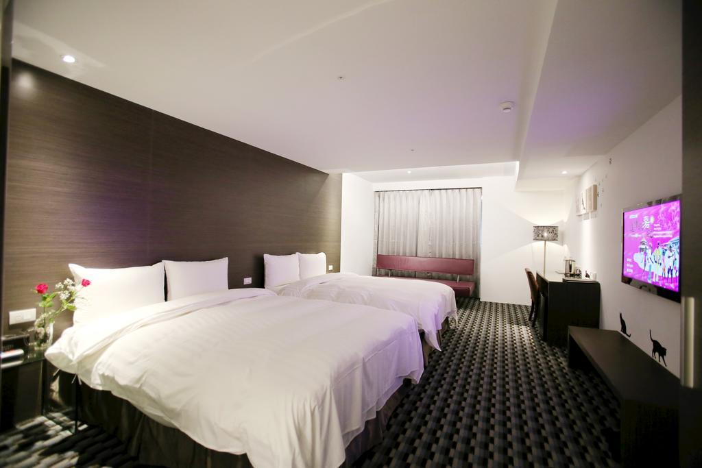 Chiayi Look Hotel Bagian luar foto
