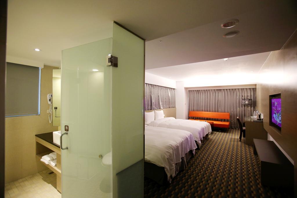 Chiayi Look Hotel Bagian luar foto