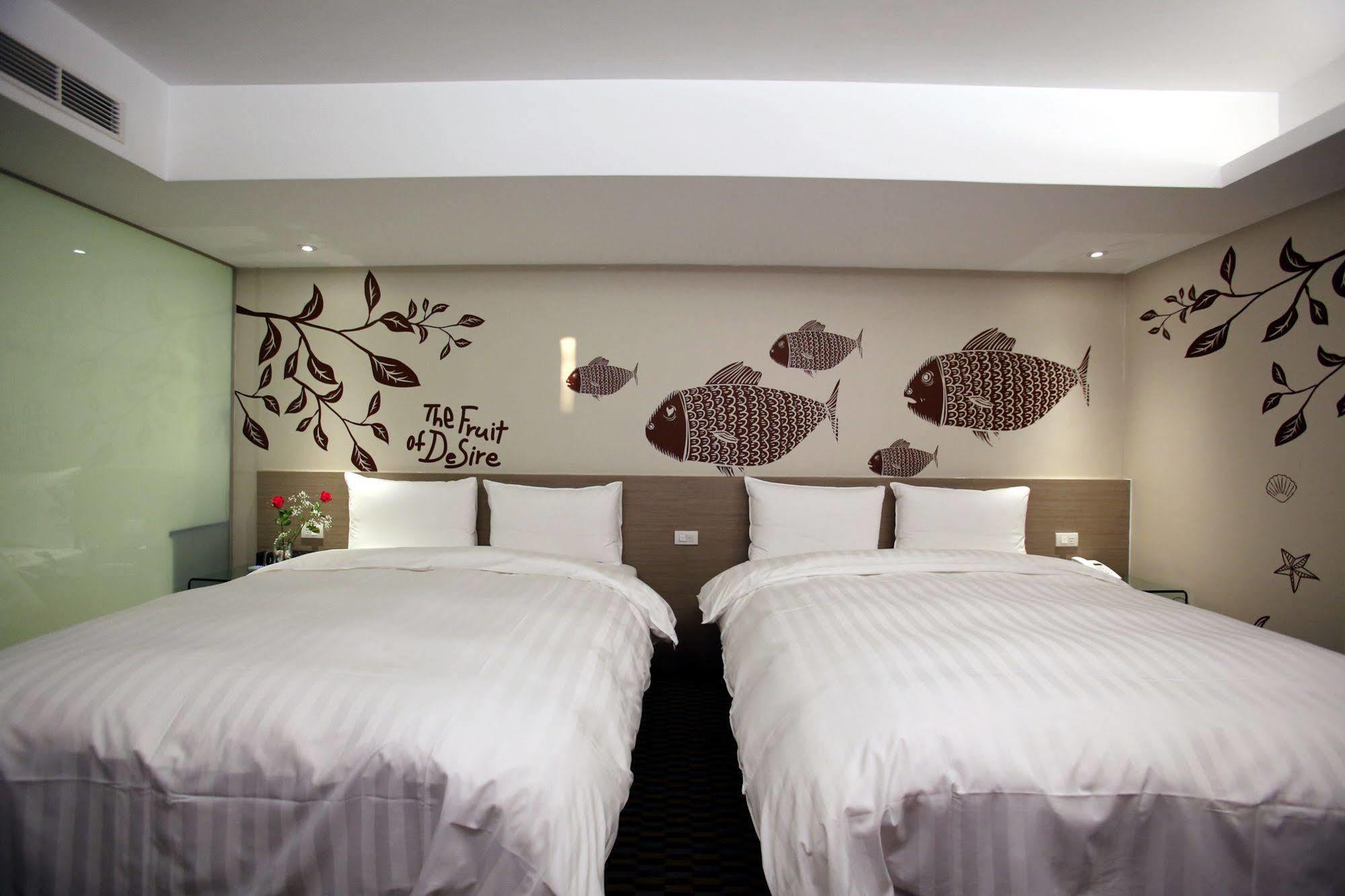 Chiayi Look Hotel Bagian luar foto