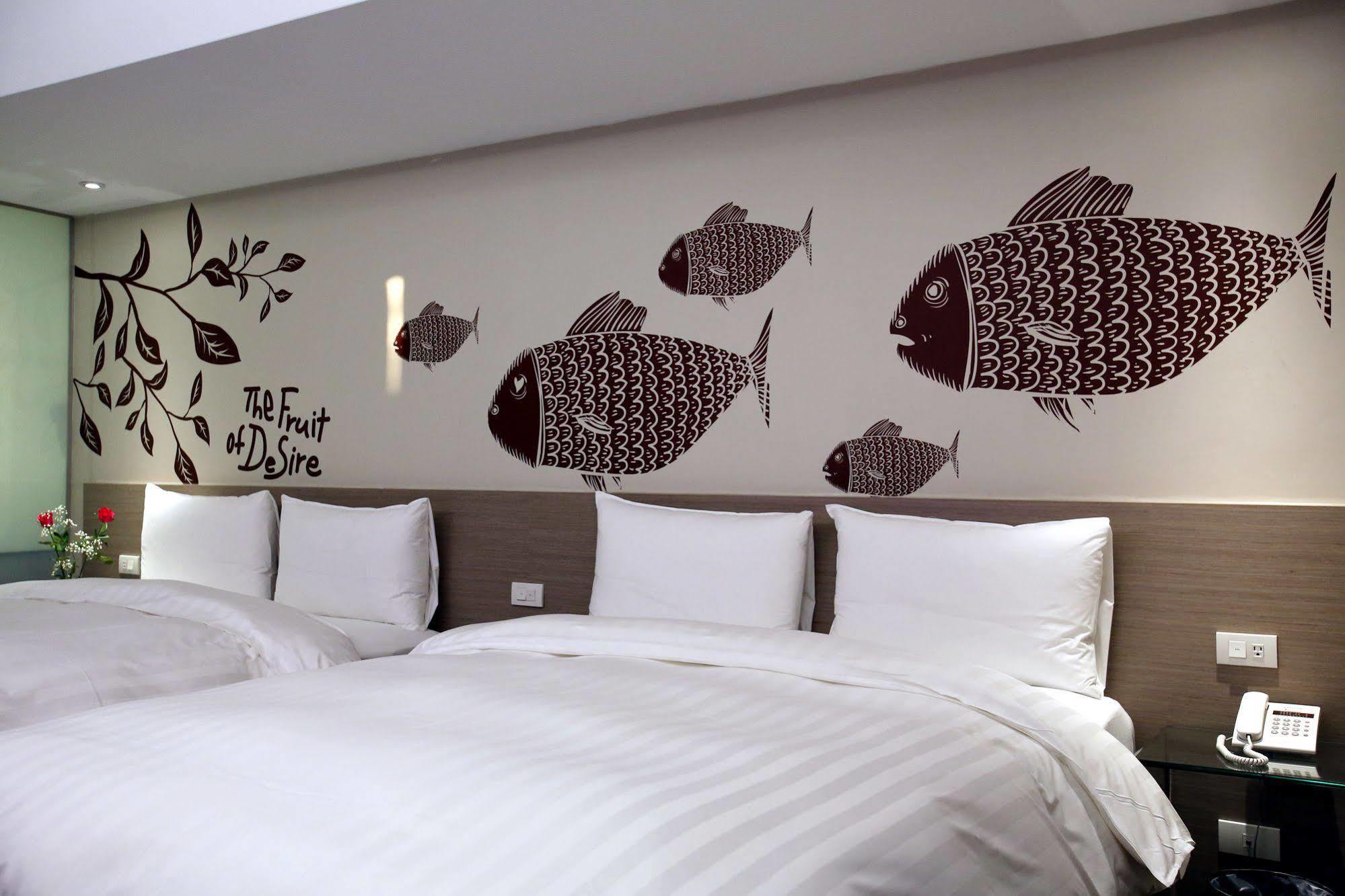 Chiayi Look Hotel Bagian luar foto
